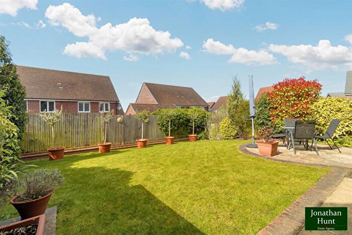 5 Bedroom Detached House For Sale In Pipkin Drive, Buntingford, SG9