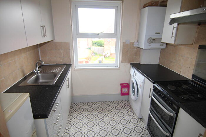 2 Bedroom Apartment To Rent In Gort Place, Gilesgate, Durham, DH1