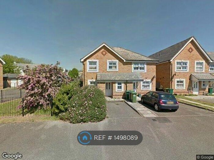 2 Bedroom Flat To Rent In International Way, Sunbury-On-Thames, TW16