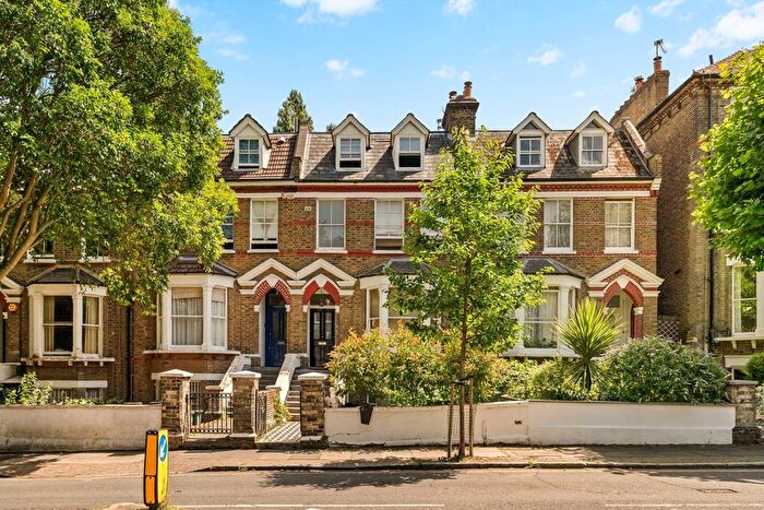 3 Bedroom Flat For Sale In Hartham Road, Hillmarton Conservation Area, N7