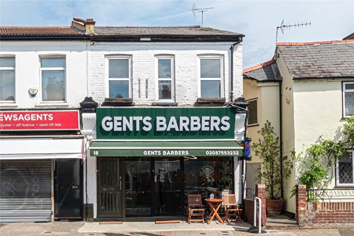 2 Bedroom Flat For Sale In Staines Road, Twickenham, TW2