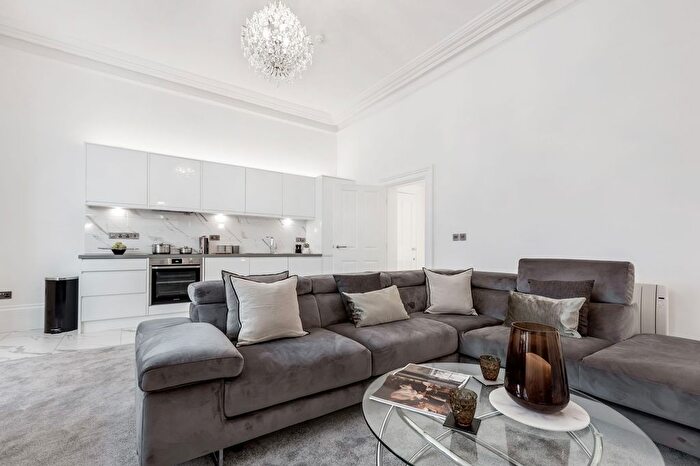 2 Bedroom Flat To Rent In Warwick Road, Cavendish Apartments, CA1