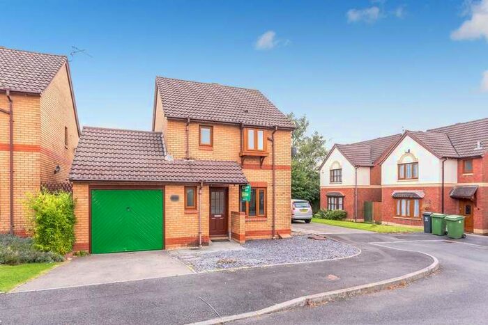 3 Bedroom Semi-Detached House To Rent In Clos Y Fran, Thornhill, Cardiff, CF14