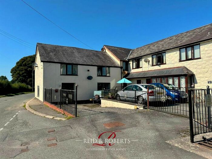 9 Bedroom Flat For Sale In Miners Arms, Rhes-Y-Cae, Holywell, CH8
