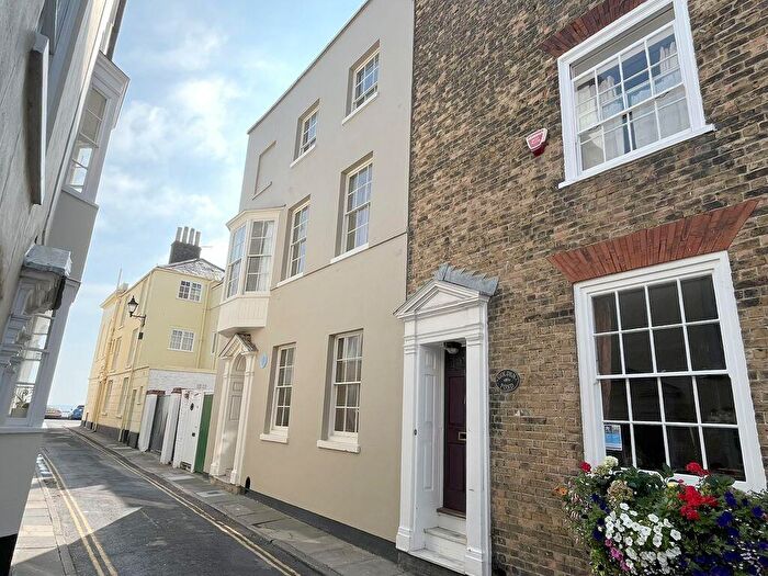 5 Bedroom Terraced House For Sale In Middle Street Conversation Area, CT14