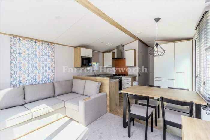 2 Bedroom Bungalow For Sale In Bottomdale Road, Slyne, Lancaster, LA2