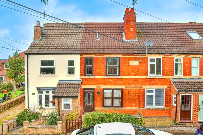 2 Bedroom Terraced House For Sale In Brooks Road, Raunds, NN9