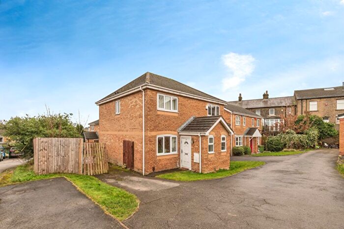 2 Bedroom Semi Detached House For Sale In Horse Bank Drive, Lockwood, Huddersfield, HD4