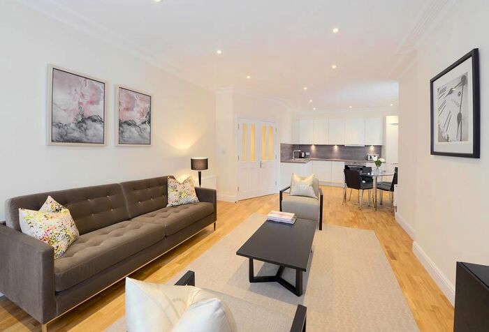 3 Bedroom Flat To Rent In Hamlet Gardens, London, W6