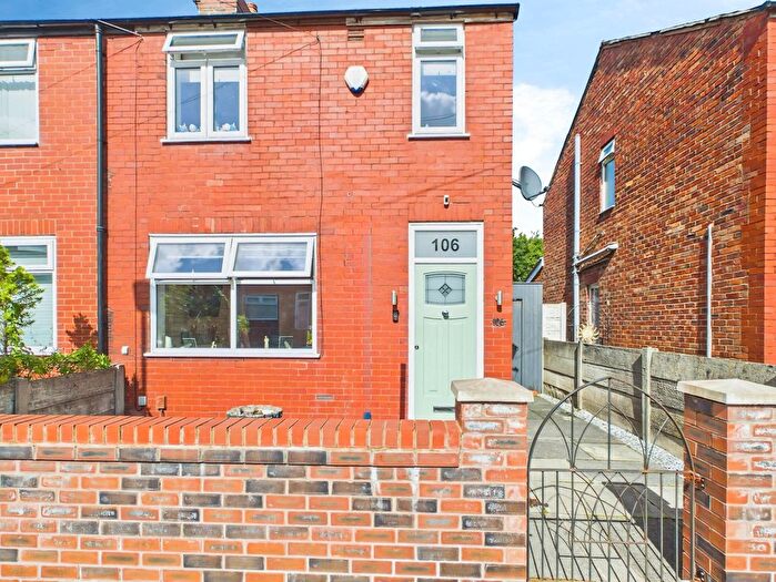 3 Bedroom Semi-Detached House For Sale In Doulton Street, West Park, St Helens, WA10