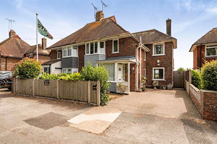 3 Bedroom Semi-Detached House For Sale In Nelson Row, Ford, BN18