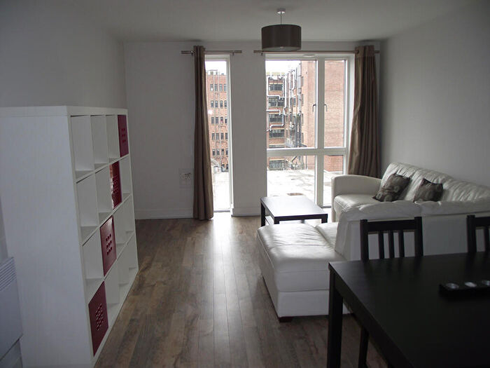 2 Bedroom Flat To Rent In Essex Street, Birmingham, West Midlands, B5