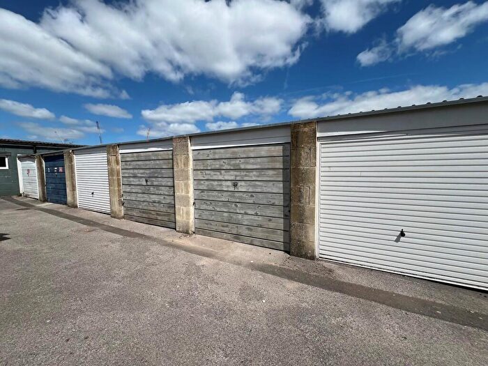 Garage / Parking To Rent In Brougham Hayes, Bath, BA2