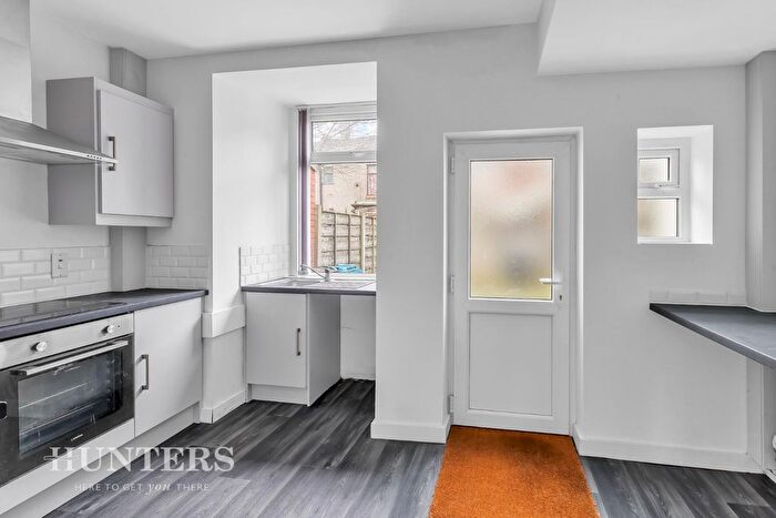 2 Bedroom Terraced House For Sale In Oldham Road, Royton, Oldham, OL2