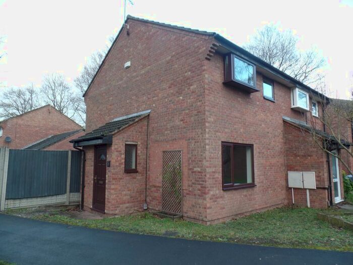 3 Bedroom Semi-Detached House To Rent In Lindholme Road, Lincoln, LN6