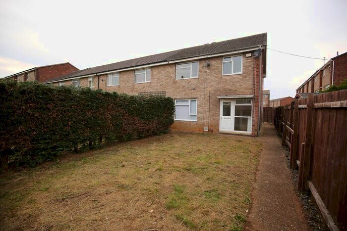 3 Bedroom Property To Rent In Tamar Court, Grantham, NG31