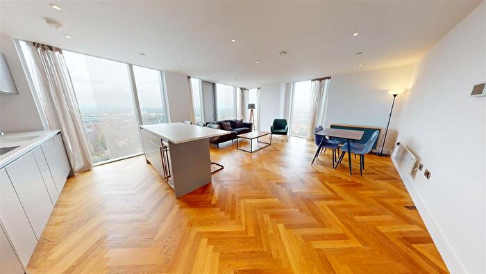 2 Bedroom Flat For Sale In Deansgate Square, Owen Street, Manchester, M15