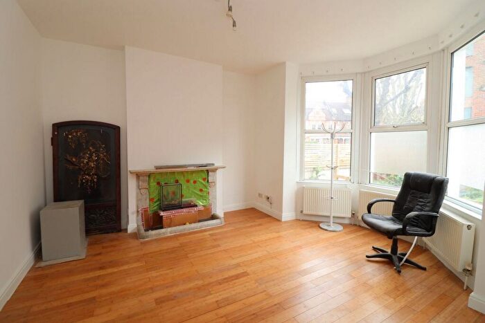 3 Bedroom Flat To Rent In Maude Terrace, St. James Street, E17