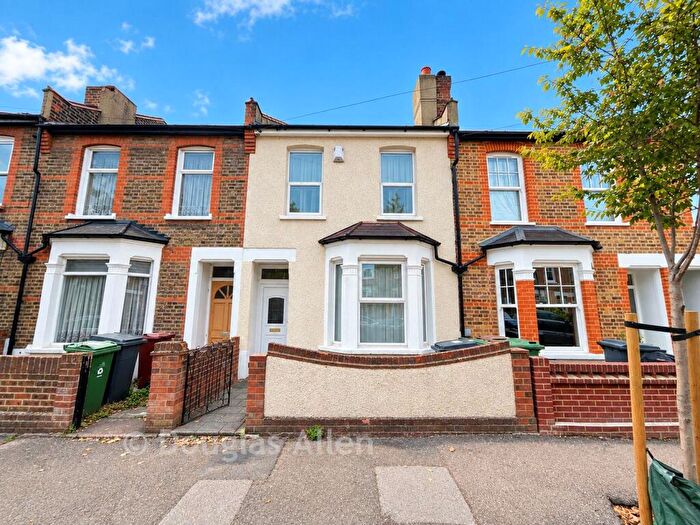 2 Bedroom Terraced House For Sale In Roma Road, Walthamstow, E17