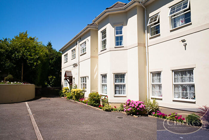 Flat To Rent In Regency Court, Bournemouth, BH2