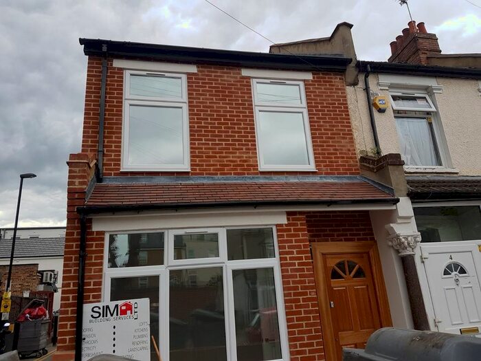 4 Bedroom End Of Terrace House To Rent In Tylecroft Road, London, SW16