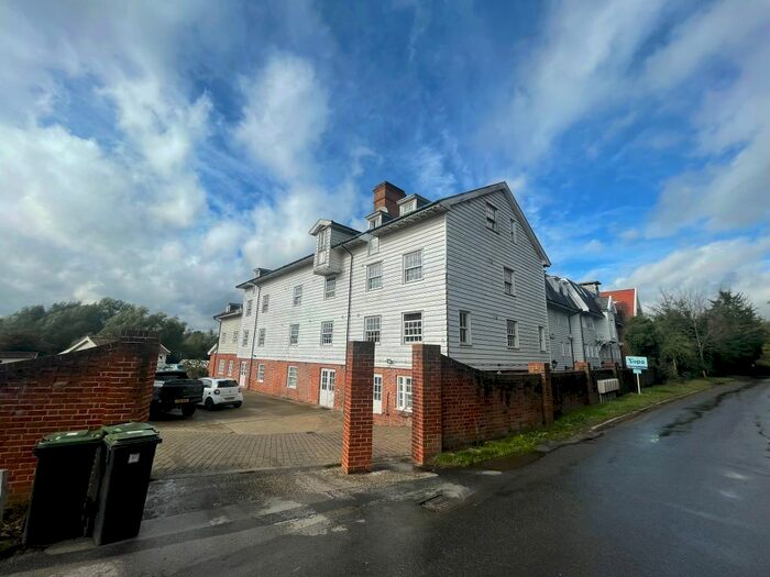 1 Bedroom Flat To Rent In Paper Mill Lane, Ipswich, IP8
