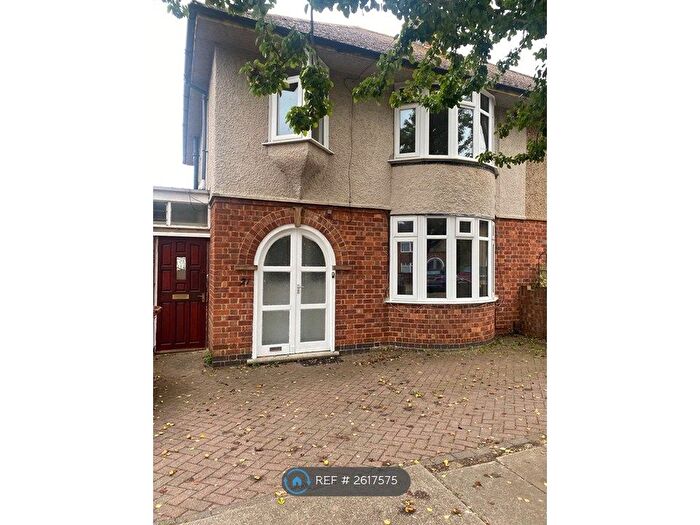 3 Bedroom Semi-Detached House To Rent In Winchester Road, Northampton, NN4