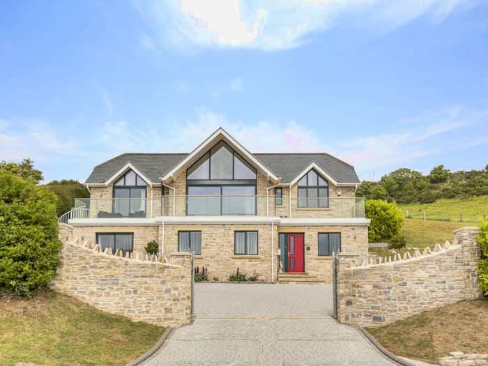 4 Bedroom Detached House For Sale In Grove Hill, Osmington, Weymouth, Dorset, DT3