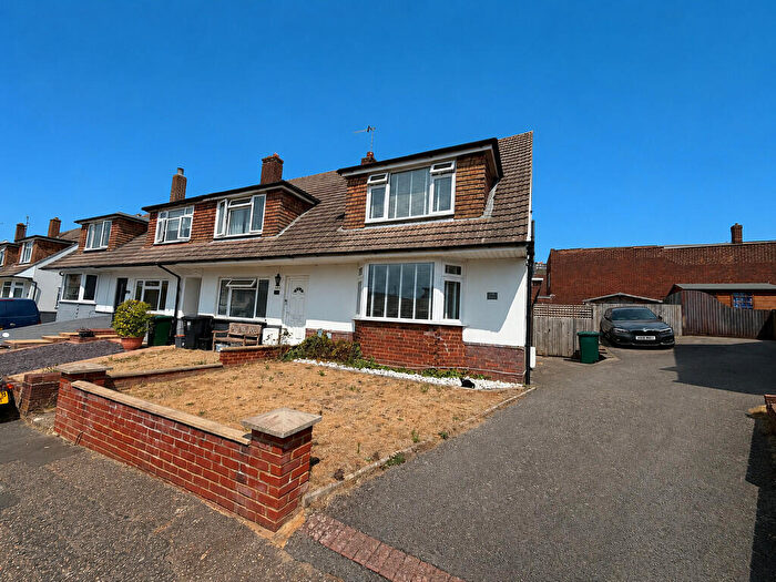 3 Bedroom End Of Terrace House For Sale In Heathfield Crescent, Portslade, BN41