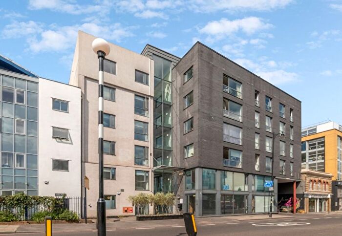 1 Bedroom Flat To Rent In Baltic Place, Haggerston, N1