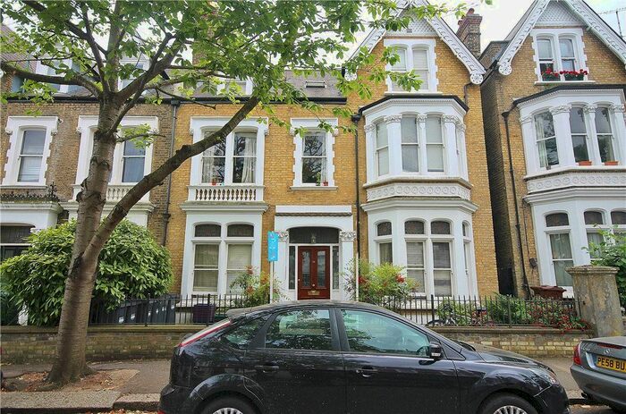 Studio To Rent In Walpole Gardens, London, W4