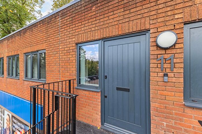 1 Bedroom Flat To Rent In Market Place, Chalfont St. Peter, Gerrards Cross, SL9