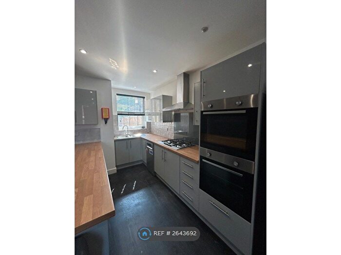 6 Bedroom Terraced House To Rent In Garnier Street, Portsmouth, PO1
