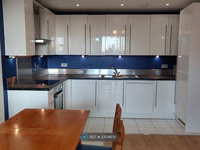 2 Bedroom Flat To Rent In The Sphere, London, E16