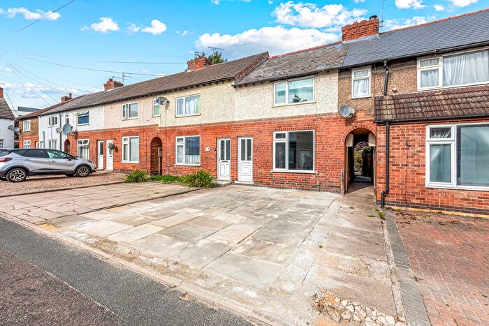 3 Bedroom Terraced House For Sale In Curzon Avenue, Wigston, LE18