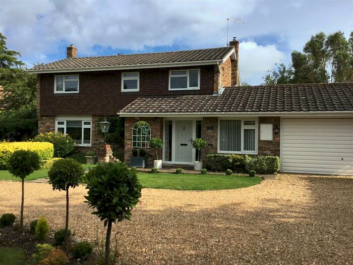 4 Bedroom Detached House For Sale In The Beeches, 8 Captains Gorse