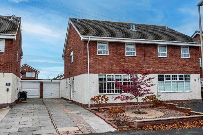 3 Bedroom Semi Detached House For Sale In Thackeray Drive, Vicars Cross, Chester, CH3