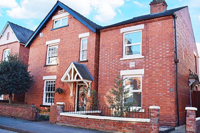 3 Bedroom Detached House For Sale In Spring Gardens, Newark, NG24