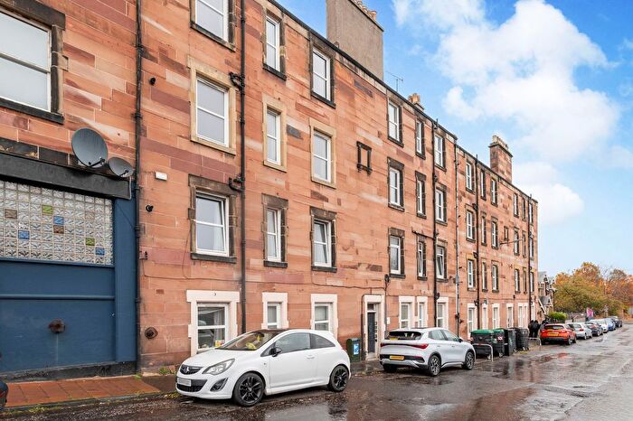 1 Bedroom Flat For Sale In / Peffer Place, Edinburgh, EH16