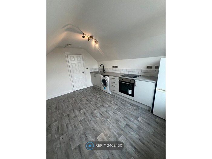 1 Bedroom Flat To Rent In Bentley Road, Doncaster, DN5