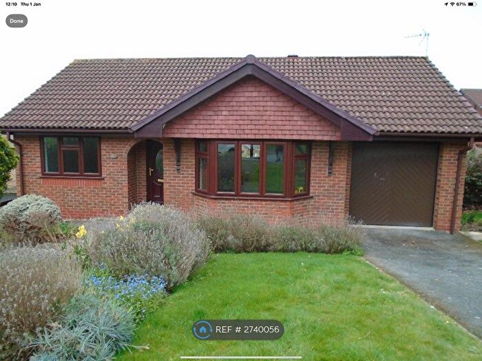 2 Bedroom Bungalow To Rent In Trem Y Mor, Abergele, LL22