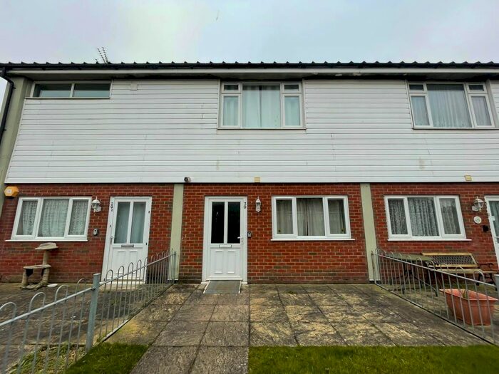 2 Bedroom Flat To Rent In Devonshire Court, King's Lynn PE30