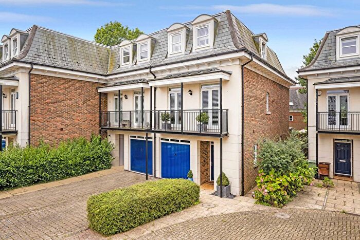 4 Bedroom Semi Detached House For Sale In Culverden Park Road, Tunbridge Wells, TN4