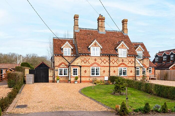 3 Bedroom Semi-Detached House For Sale In Top End, Renhold, Bedford, MK41