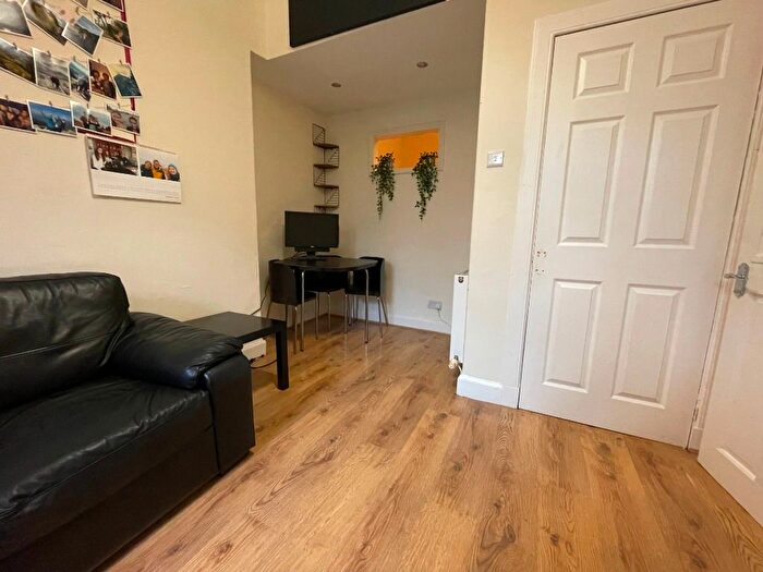 1 Bedroom Flat To Rent In Dalkeith Road, Edinburgh, EH16