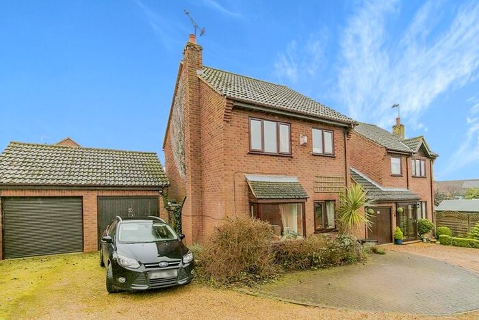 3 Bedroom Detached House For Sale In Mallard Way, Hollesley, Woodbridge, IP12