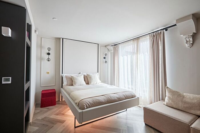 Studio To Rent In Willesden Lane, Brent, NW6