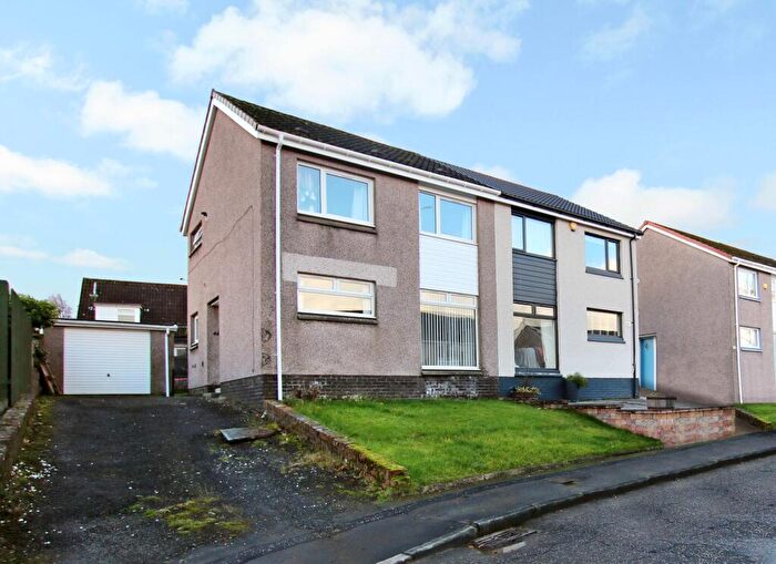 3 Bedroom Semi Detached House To Rent In Braehead, Alloa, Clackmannanshire, FK10