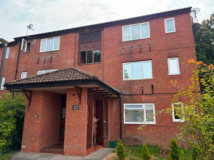 1 Bedroom Flat For Sale In Denmead, Two Mile Ash, Milton Keynes, MK8