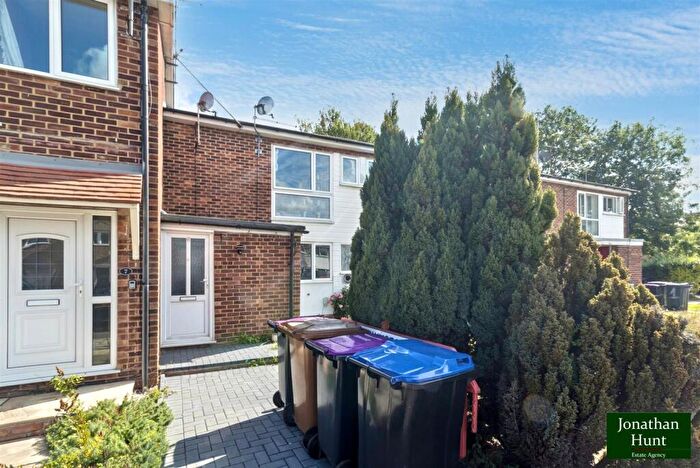 2 Bedroom Apartment For Sale In The Tannery, Buntingford, SG9